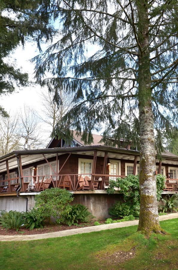 Lake Quinault Lodge Exterior photo