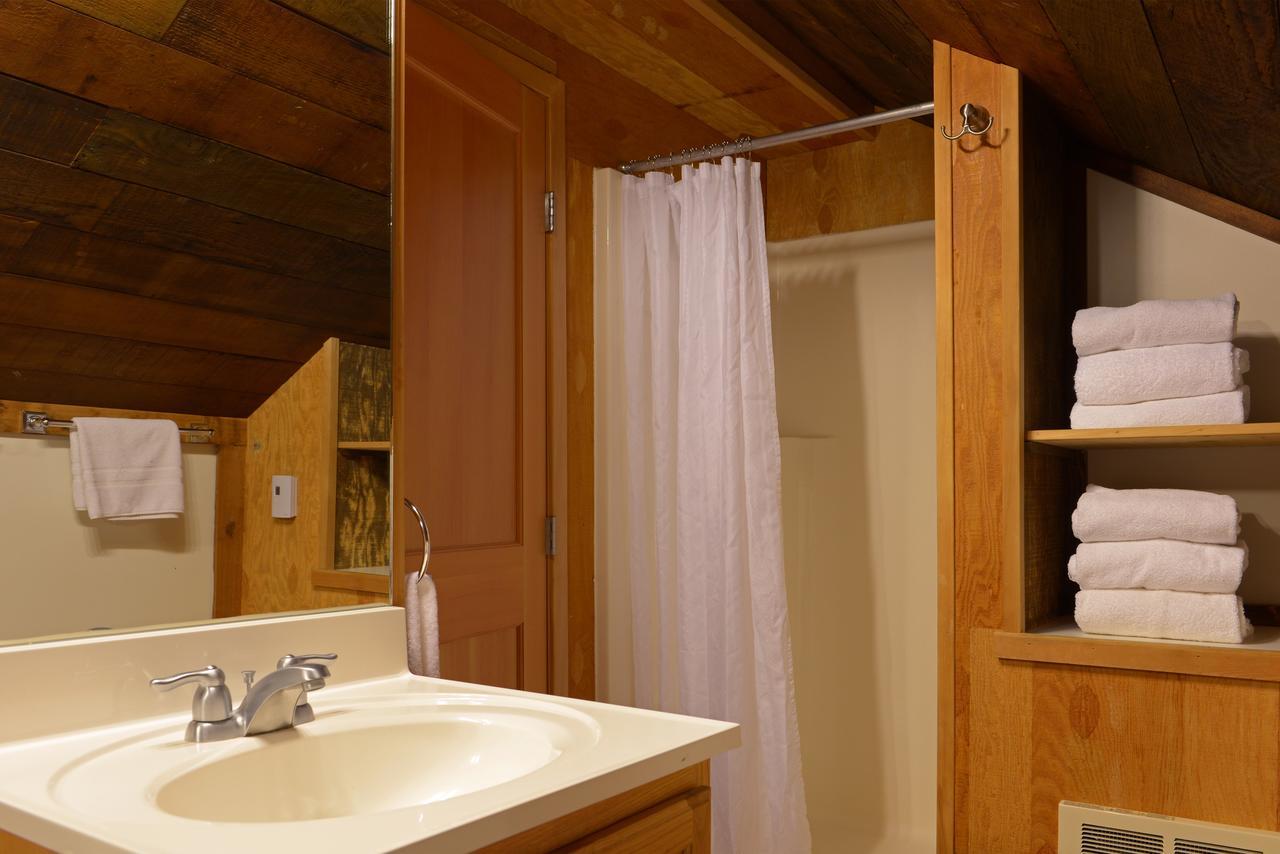 Lake Quinault Lodge Exterior photo